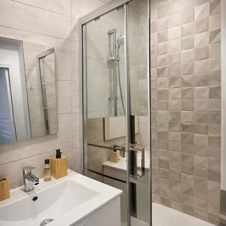 Grand Cosy Avec Cinema - & Vieil A Pied Apartament